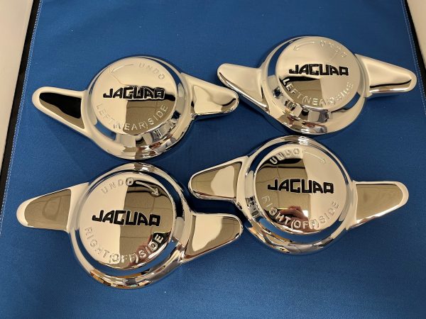 Car Set Jaguar 52 MM Spinner 2 Ear  (2 x K058 RH & 2 x K059 LH)